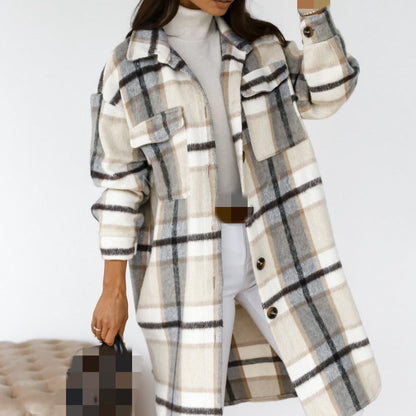 WOLF Hours of Joy Karierter Wollmantel