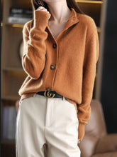 Lade das Bild in den Galerie-Viewer, WOLF Vintage Harajuku Knopf-Pullover
