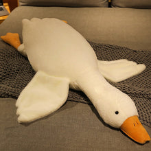 Lade das Bild in den Galerie-Viewer, PlushVibe Gänse-Kissen
