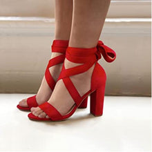 Lade das Bild in den Galerie-Viewer, Fashimi - Fersenschuhe mit flachem Absatz
