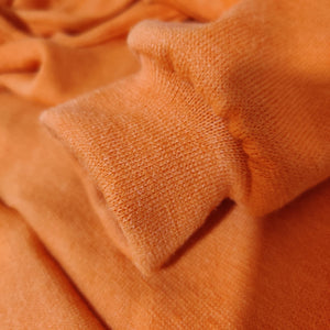Flonka - Schulterfreier Pullover mit V-Ausschnitt