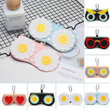 Lade das Bild in den Galerie-Viewer, Lanera™  - Lustiges Brillenetui für Ihre Brille, das Sie an Ihrer Tasche befestigen können [1+1 Gratis]
