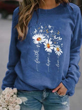 Lade das Bild in den Galerie-Viewer, FORA - Ein kuscheliger Pulli mit süßem Design
