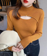 Lade das Bild in den Galerie-Viewer, WOLF Ausgehöhlter Pullover
