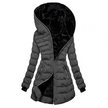 Lade das Bild in den Galerie-Viewer, Julia - eine kuschelige und robuste Winterjacke
