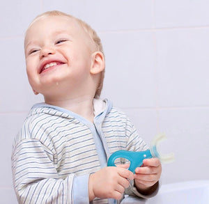 Kidsbrush™ | Putz die Zähne deiner Kinder mit Leichtigkeit! - 1+1 KOSTENLOS