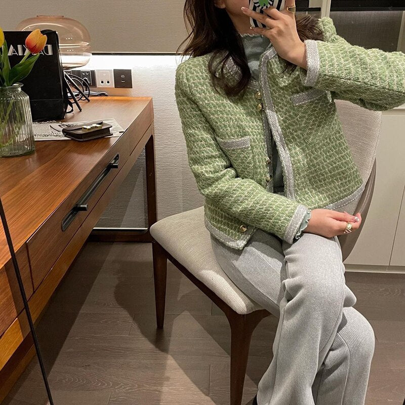 WOLF Kurze Tweed-Winterjacke in Federbindung