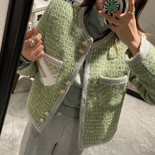 Lade das Bild in den Galerie-Viewer, WOLF Kurze Tweed-Winterjacke in Federbindung
