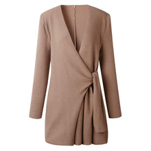 Lade das Bild in den Galerie-Viewer, MECOVE - Elegante Damen-Strickjacke
