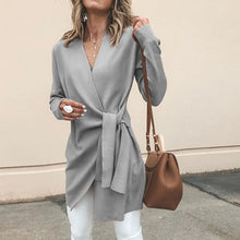 Lade das Bild in den Galerie-Viewer, MECOVE - Elegante Damen-Strickjacke
