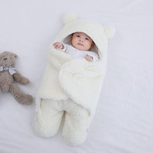 Lade das Bild in den Galerie-Viewer, Baby-Einschlagdecke - kuschelige Puckdecke zum Einwickeln
