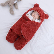 Lade das Bild in den Galerie-Viewer, Baby-Einschlagdecke - kuschelige Puckdecke zum Einwickeln
