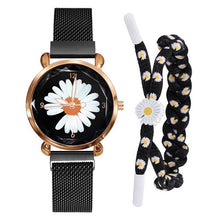 Lade das Bild in den Galerie-Viewer, Danina - Set aus Uhr und Armband
