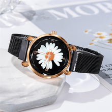 Lade das Bild in den Galerie-Viewer, Danina - Set aus Uhr und Armband
