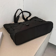 Lade das Bild in den Galerie-Viewer, Carina - Große Shopper-Tasche
