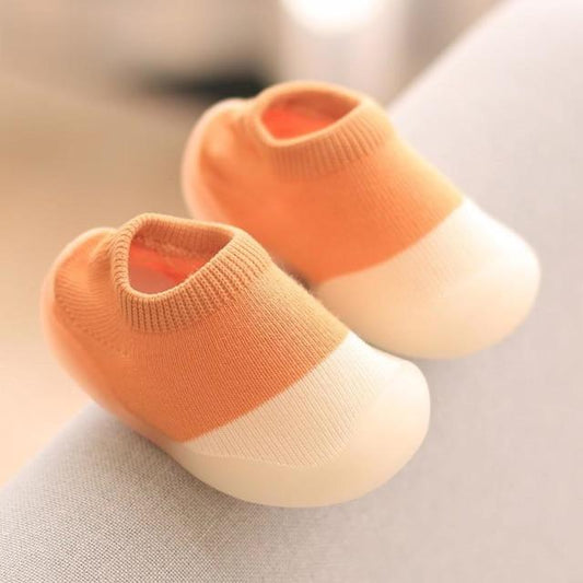 Babyschuhe "Walky" - Kinder Hausschuhe - rutschfeste, leichte, atmungsaktive Lauflernschuhe und Hüttenschuhe