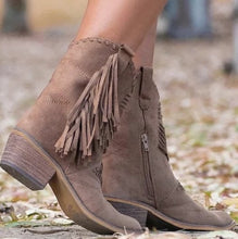 Lade das Bild in den Galerie-Viewer, Pullino – Stylishe Cowboystiefeletten
