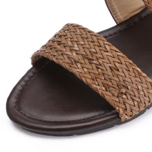 Lade das Bild in den Galerie-Viewer, Sarcov - Stylische Sandalen mit Keilabsatz
