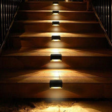 Lade das Bild in den Galerie-Viewer, Solarleuchte  | Solarbetriebene Luxus-Außenlampe
