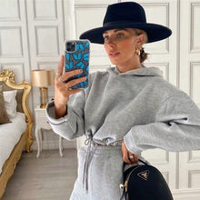 Lade das Bild in den Galerie-Viewer, Streetero – ein stylishes Set mit Pulli &amp; Jogger
