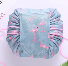 Lade das Bild in den Galerie-Viewer, Travel Make-up Bag | Nimm all deine Schönheitsprodukte einfach mit auf Reisen!
