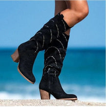 Lade das Bild in den Galerie-Viewer, Tredeo - Bequeme Wildlederstiefel für Damen
