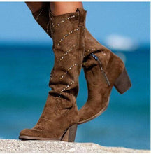 Lade das Bild in den Galerie-Viewer, Tredeo - Bequeme Wildlederstiefel für Damen
