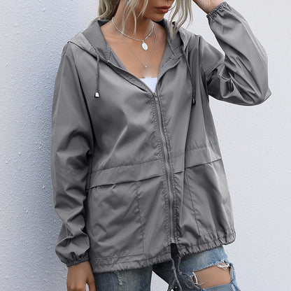 Zaria Windbreaker | Winddichter Regenmantel