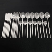 Lade das Bild in den Galerie-Viewer, Premium-Besteck-Set | Köstlich speisen mit Stil!
