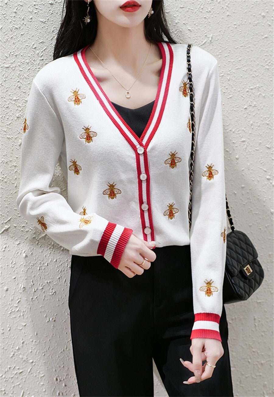 WOLF Bienen-Stickerei Pullover