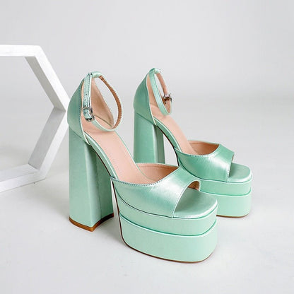 WOLF Block Knöchelschnalle High Heels