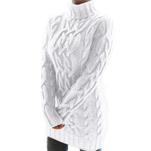 Lade das Bild in den Galerie-Viewer, WOLF - Halte dich kuschelig warm mit diesem stylischen Strickkleid
