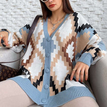 Lade das Bild in den Galerie-Viewer, WOLF Kariert Locker gestrickt Pullover
