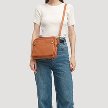 Lade das Bild in den Galerie-Viewer, Women Crossbody Bag | Eine stilvolle und funktionelle Ledertasche
